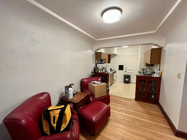 4480 N Oakland Ave — Photo 5
