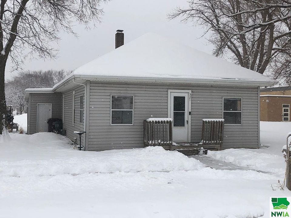 1st image of 321 W 9th St