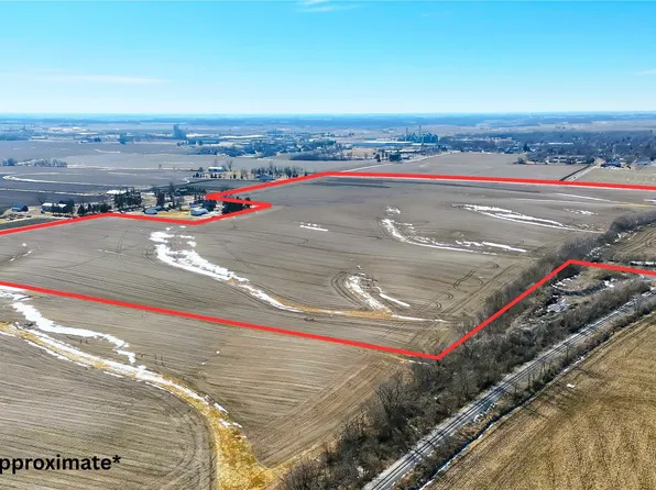 420 390th Ave, Grinnell, IA 50112