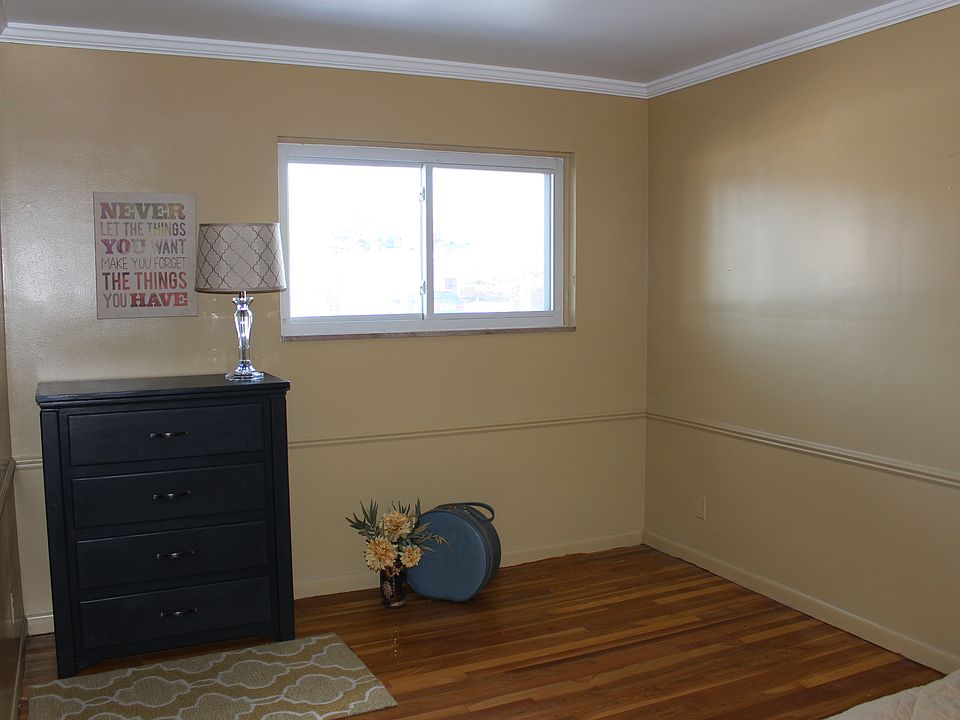 2nd image of 23354 Greencrest St