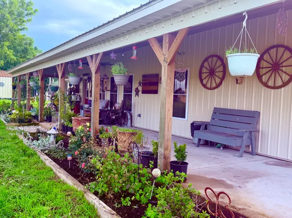 574 E Dade 102, Everton, MO 65646