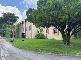 1201 SW 42nd Ave APT 216, Miami, FL 33134
