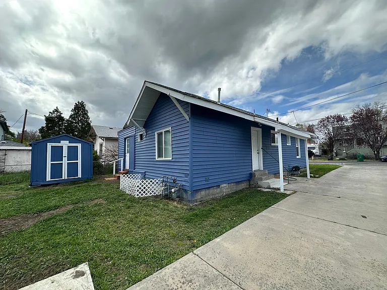 1670 Portland St — Photo 3