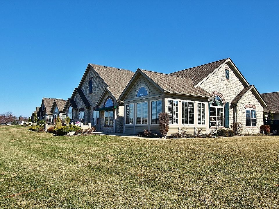 1st image of 2830 Canterbury Cir #15-B