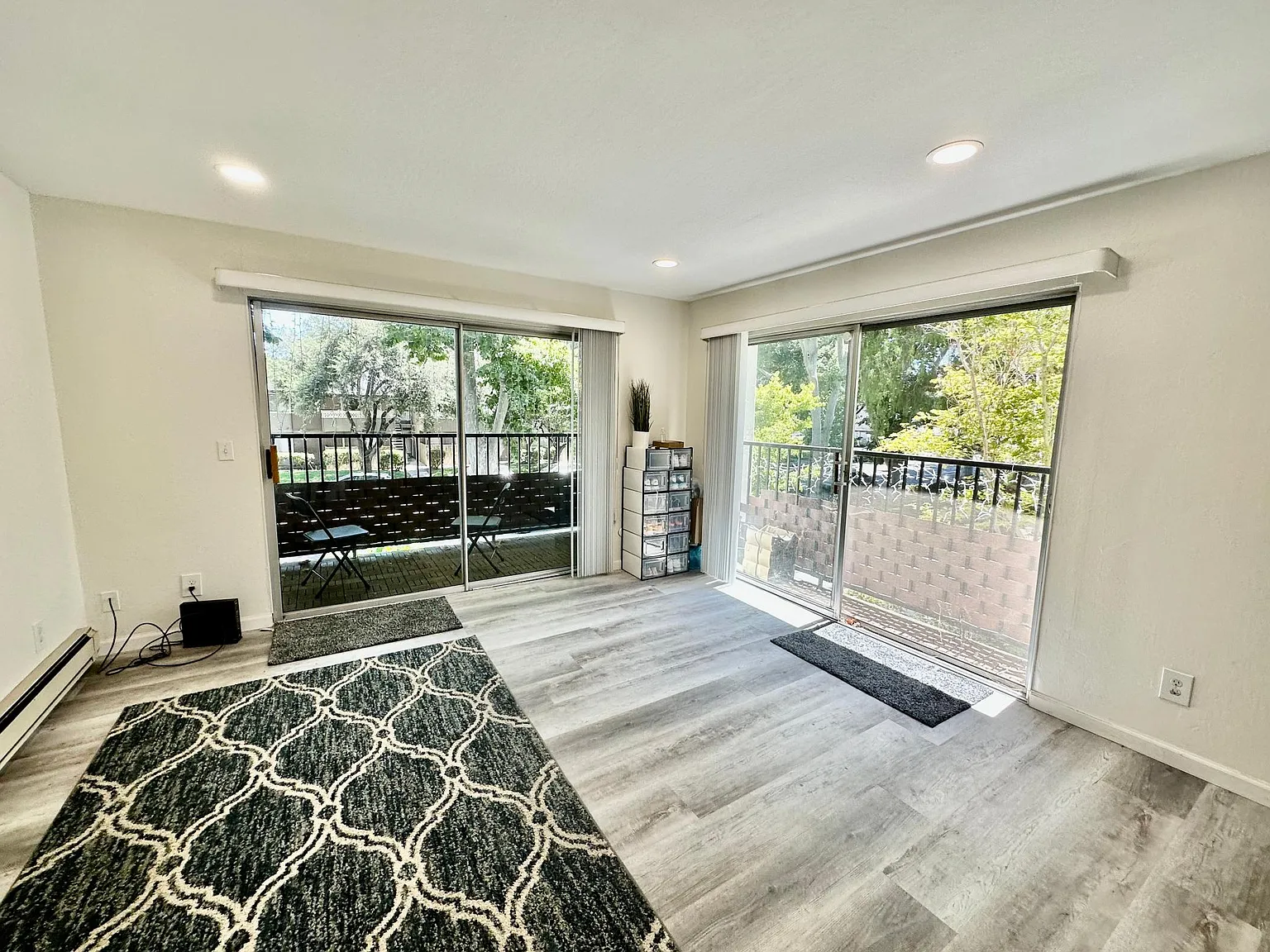 1750 Halford Ave — Photo 3
