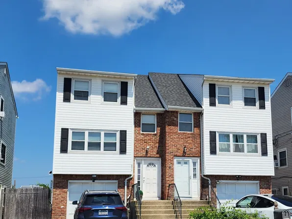 (undisclosed Address), Seaford, NY 11783