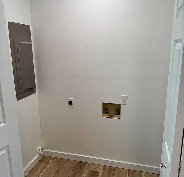 615 E Bain St — Photo 14