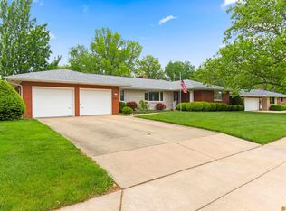 225 E Fernwood St, Morton, IL