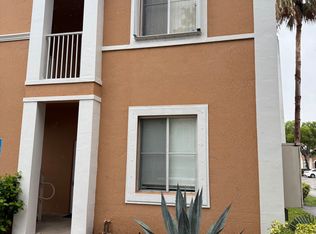 7070 NW 177th St, Hialeah, FL 33015