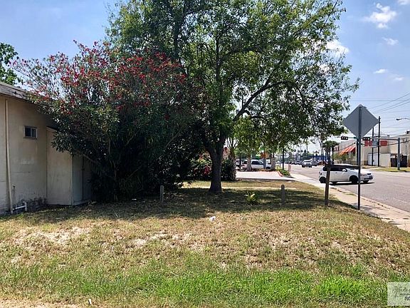 5th image of 914 Boca Chica Blvd
