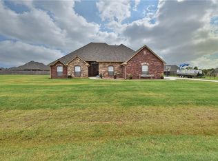 4800 Hillside Ln, Edmond, OK 73025
