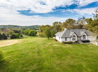 2059 Club Dr, Loudon, TN 37774