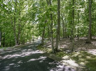 1 Stonecliff Rd, Weston, CT 06883