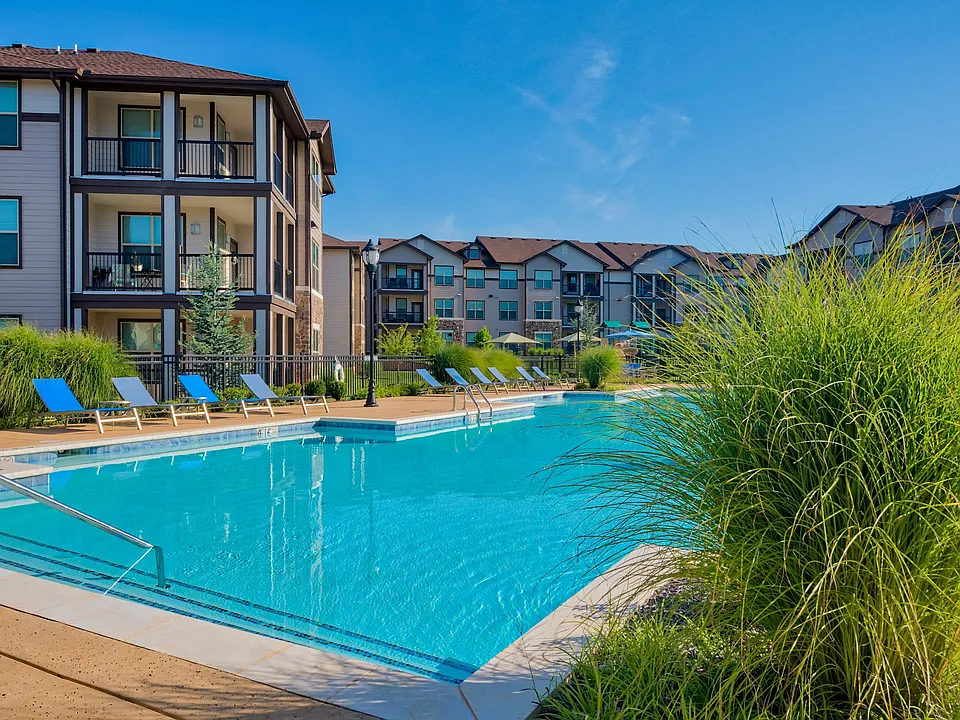 A beautiful apartment community in Bentonville, Arkansas filled with luxury, convenience, & entertainment at your finger tips.