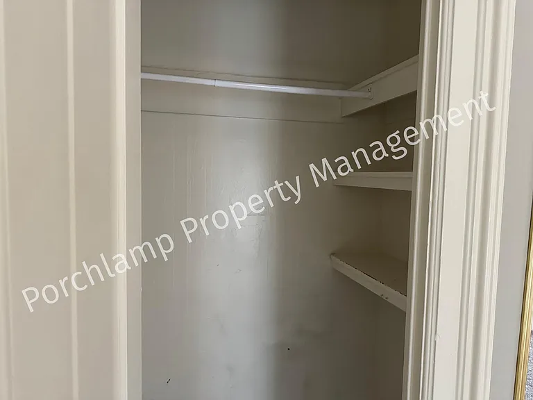 547 Coit Ave NE #3 — Photo 6