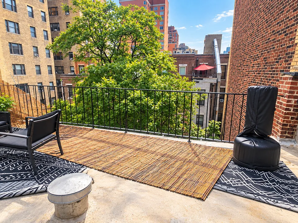 219 W 78th St #3F
