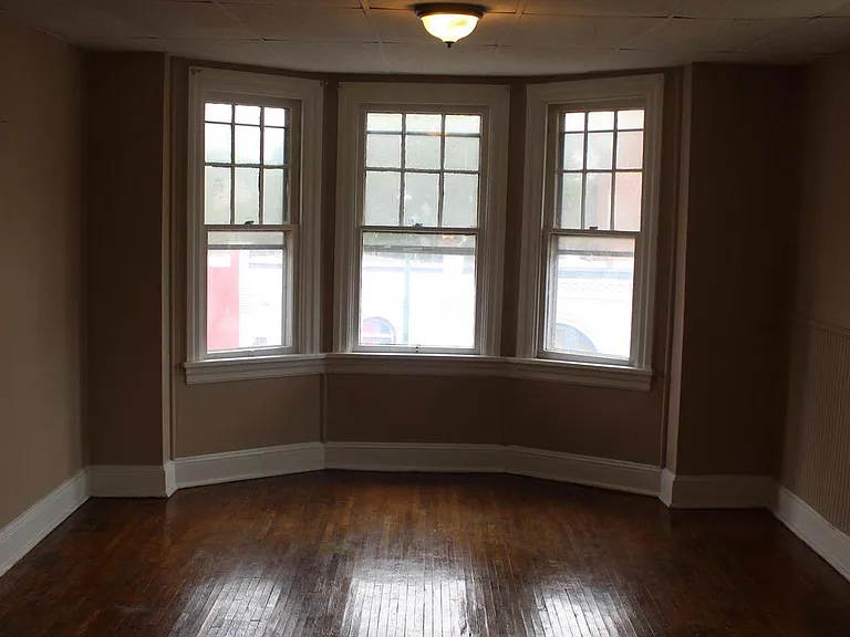 112 E Washington St #3W — Photo 9