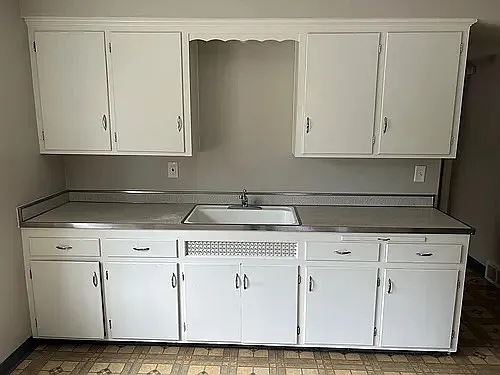 2 bed, $1,100 — Photo 2