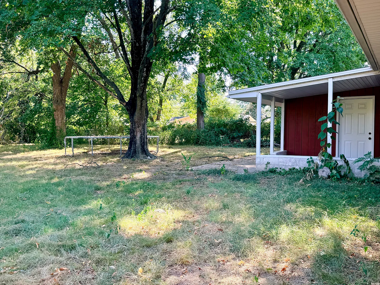 3 bed, 1700 sqft, $1,850 — Photo 2