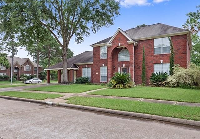 1st image of 16419 Willowpark Dr