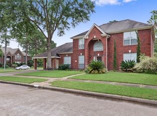 16419 Willowpark Dr, Tomball, TX 77377