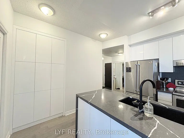 761 Bay St #3802 — Photo 18