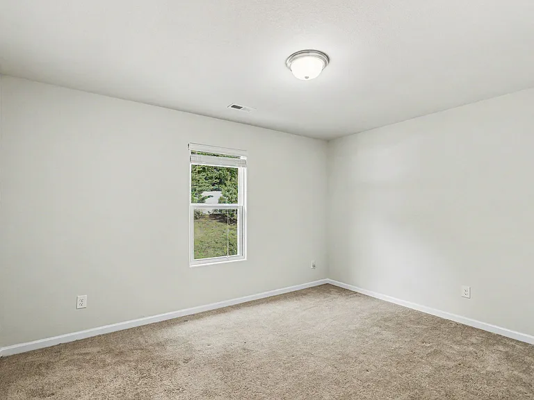 2001 Boulder Ct — Photo 18
