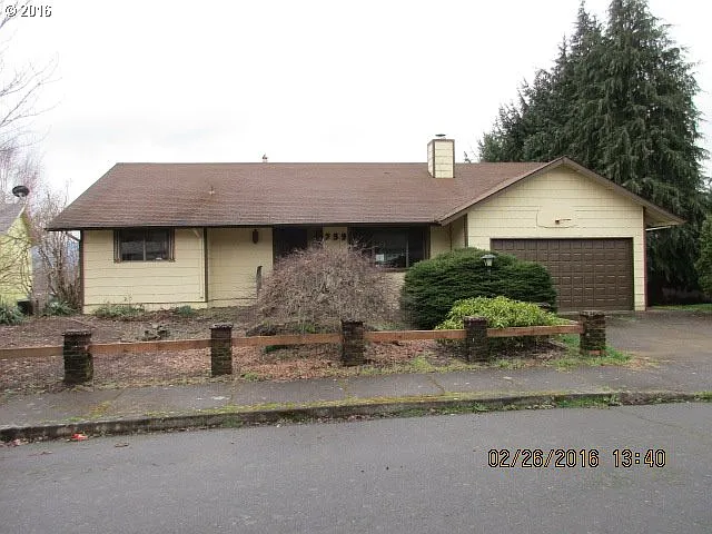 4 Northeast Pl photo 1