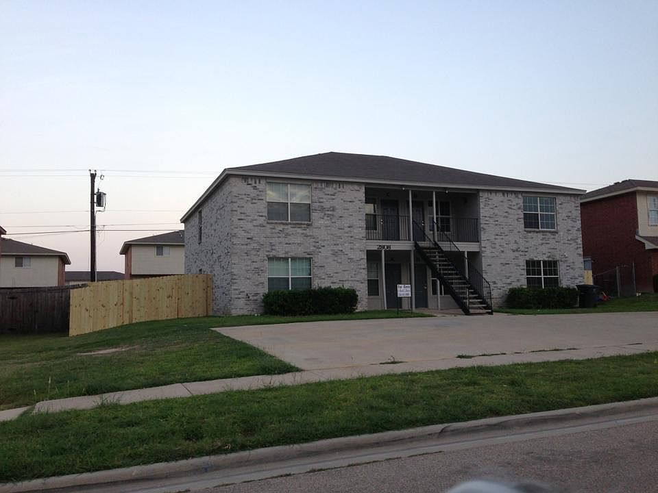 2808 Leroy Circle