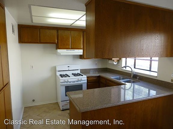 2nd image of 27619 Nugget Dr APT 3