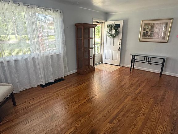 5th image of 3177 Ebenezer Rd