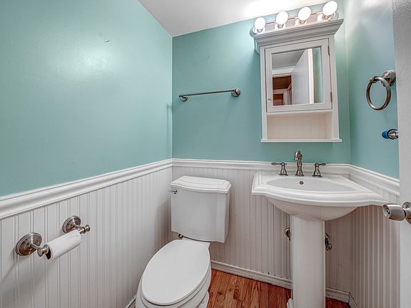 5th image of 1113 E Randville Dr