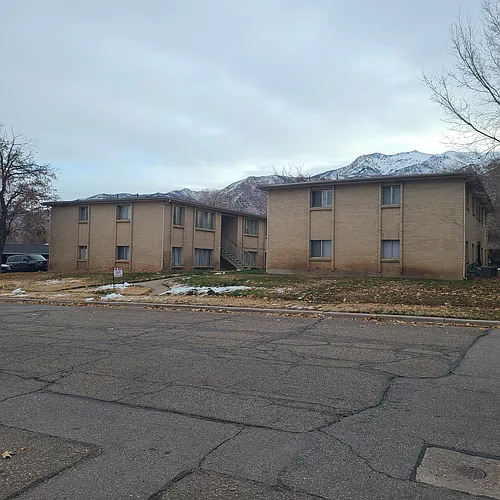 4002 S Madison Ave Photo 1