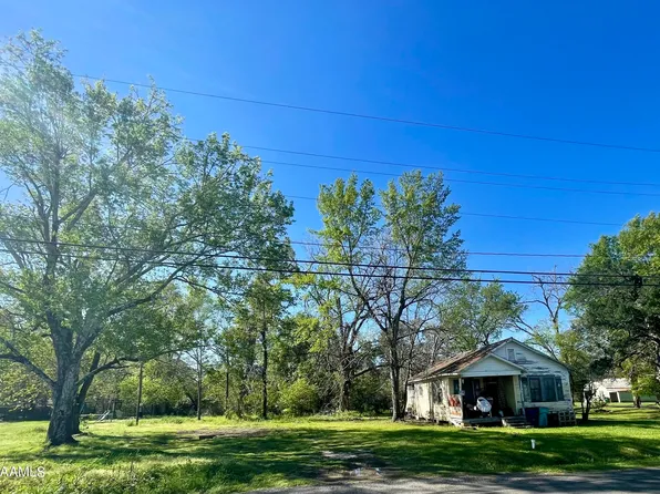 1223 Vidrine St, Opelousas, LA 70570