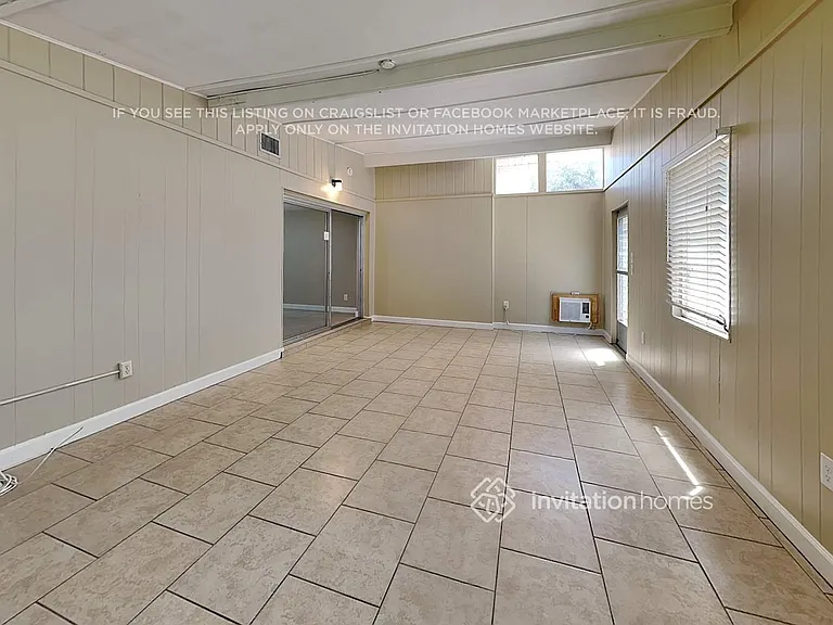 3652 Prado Dr — Photo 6