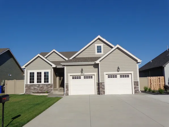 4105 Kings Gate Dr, Hays, KS 67601
