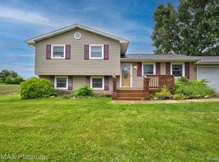 4384 E Rolston Rd, Linden, MI 48451