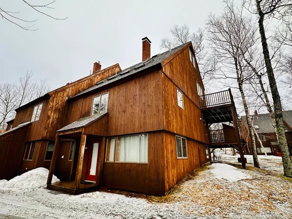 811 Birchwood Lane #811, Carrabassett Valley, ME 04947