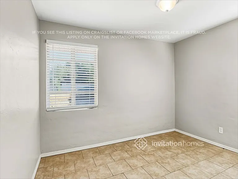 525 W 6th Dr — Photo 13