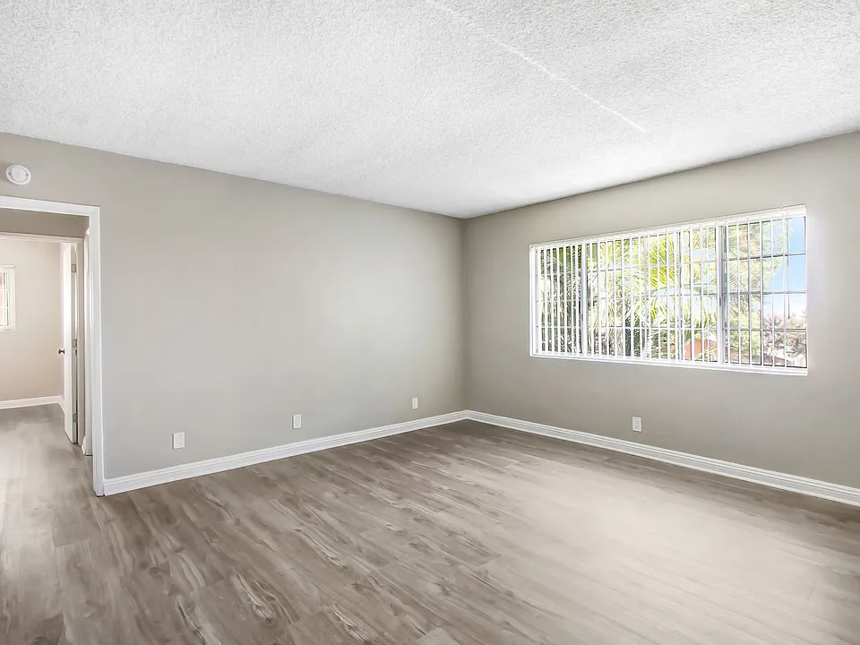 1336 W. Stoneridge Ct.