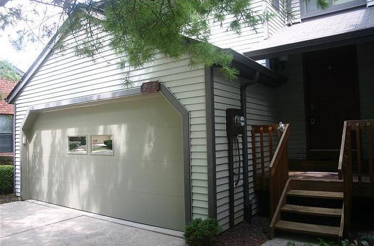 1st image of 234 Centerbury Ct