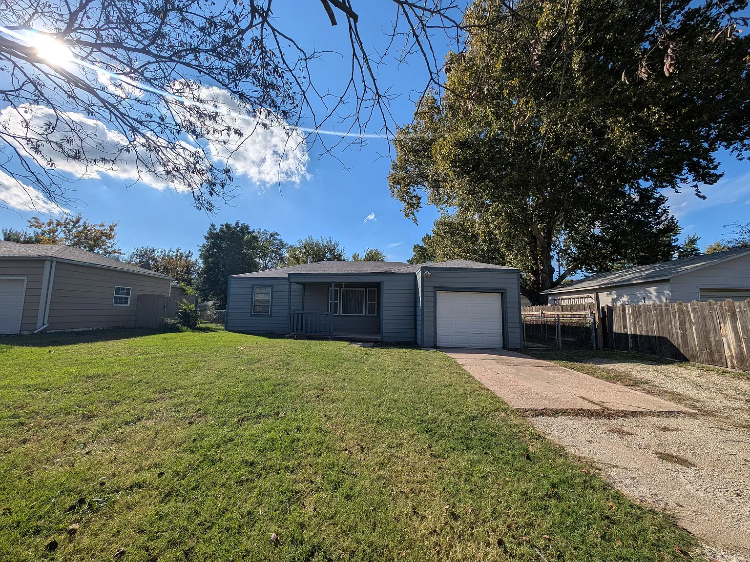 3 bed, 1031 sqft, $1,100 — Photo 1