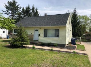 1059 W Summit Ave, Muskegon, MI 49441