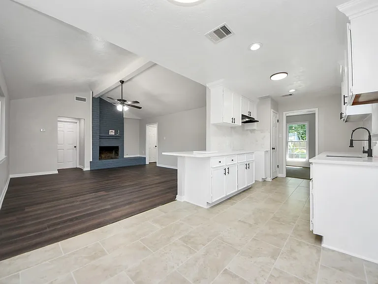 10602 Raydell Dr — Photo 22