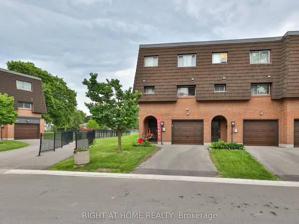 100 Darras Ct #74, Brampton, ON L6T 1W7