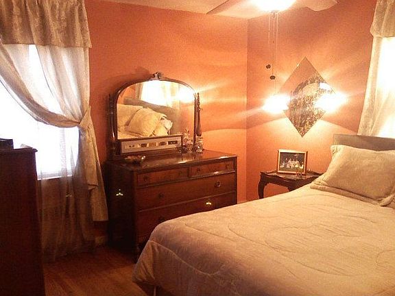 1st Floor Bed
