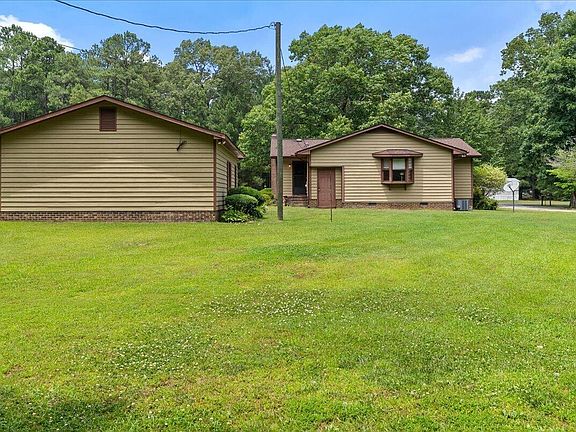 5th image of 311 Farley Cir