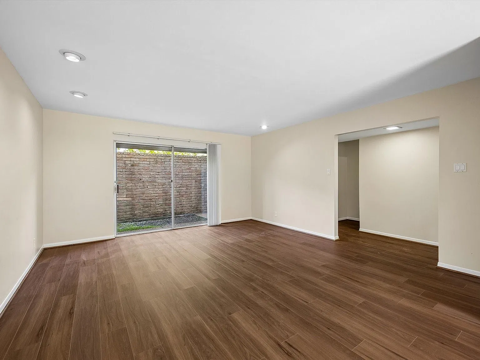 3 bed, 2.5 bath, 1851 sqft, $2,750 — Photo 3