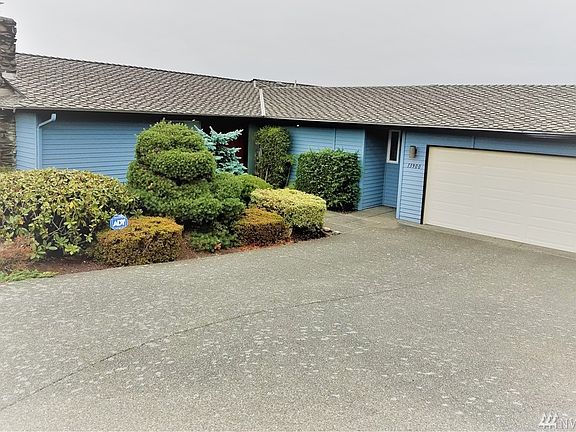 2nd image of 13900 Somerset Ln
