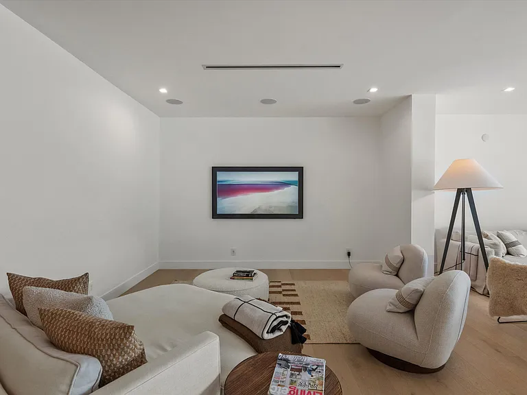 11685 Maidstone Dr — Photo 12